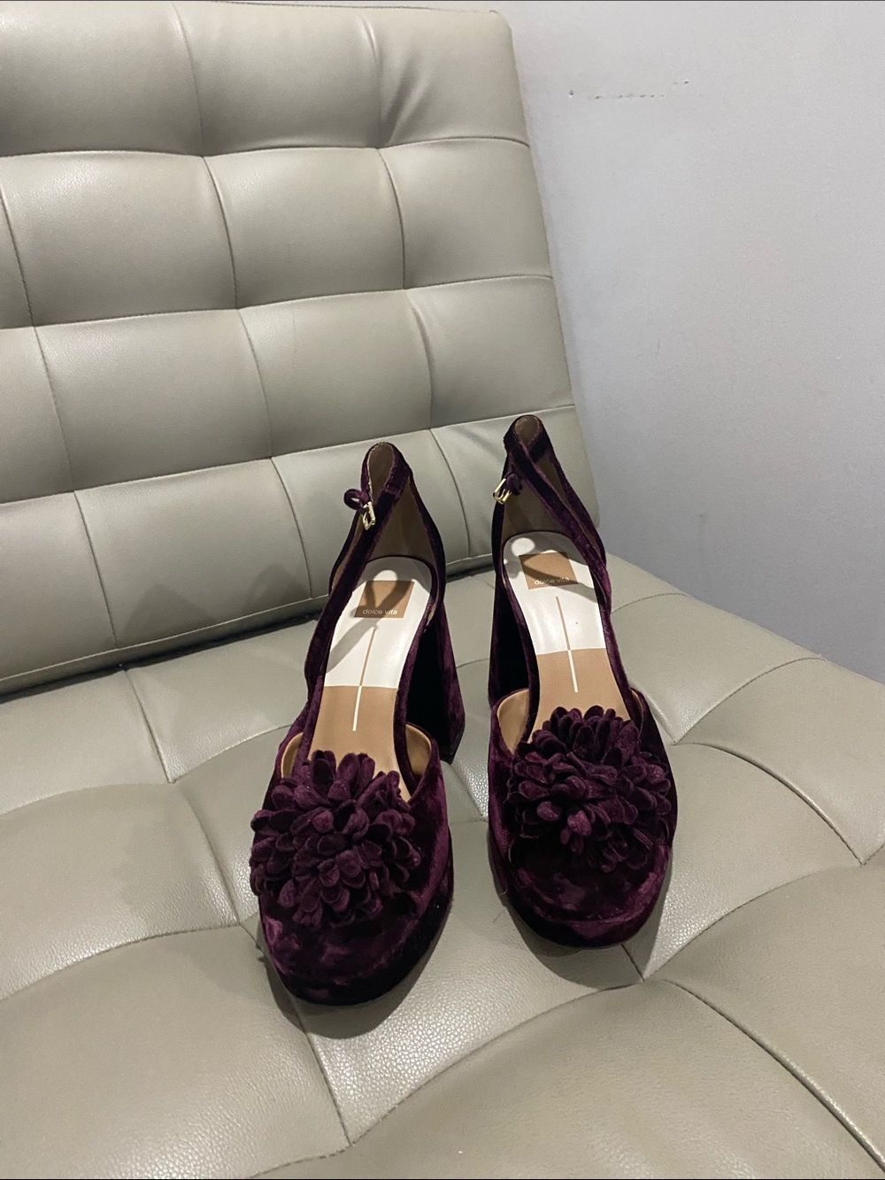 Dolce Vita Plum Velvet Slingback Heels with Floral Pom NWT original retail 185.0